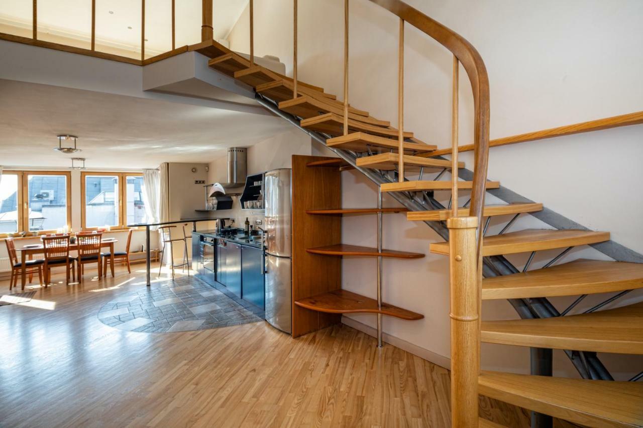 Old Riga Aldaru Street 2 Level Apartment With Terrace Ngoại thất bức ảnh