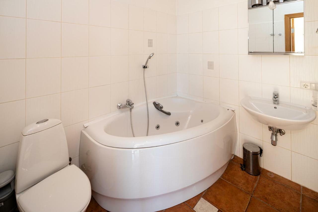 Old Riga Aldaru Street 2 Level Apartment With Terrace Ngoại thất bức ảnh