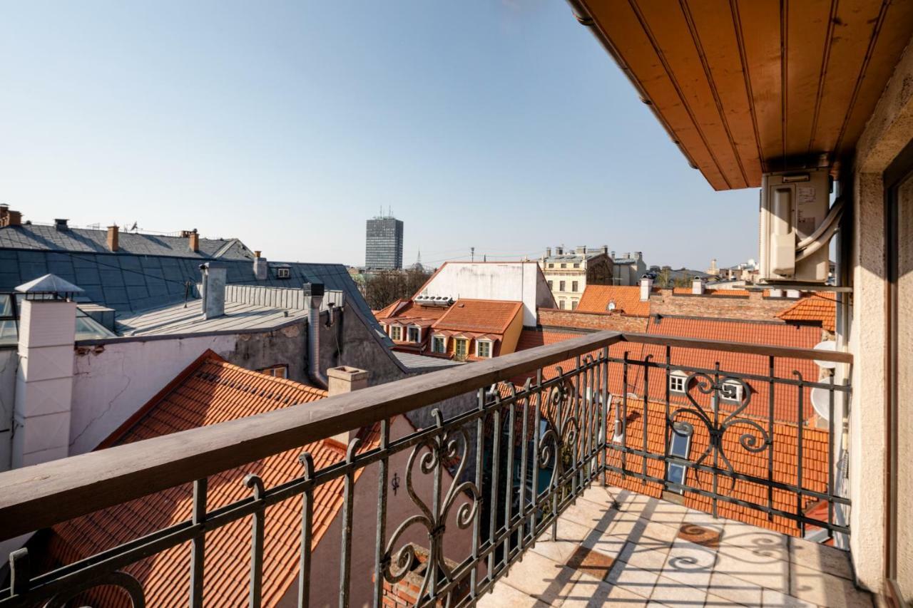 Old Riga Aldaru Street 2 Level Apartment With Terrace Ngoại thất bức ảnh